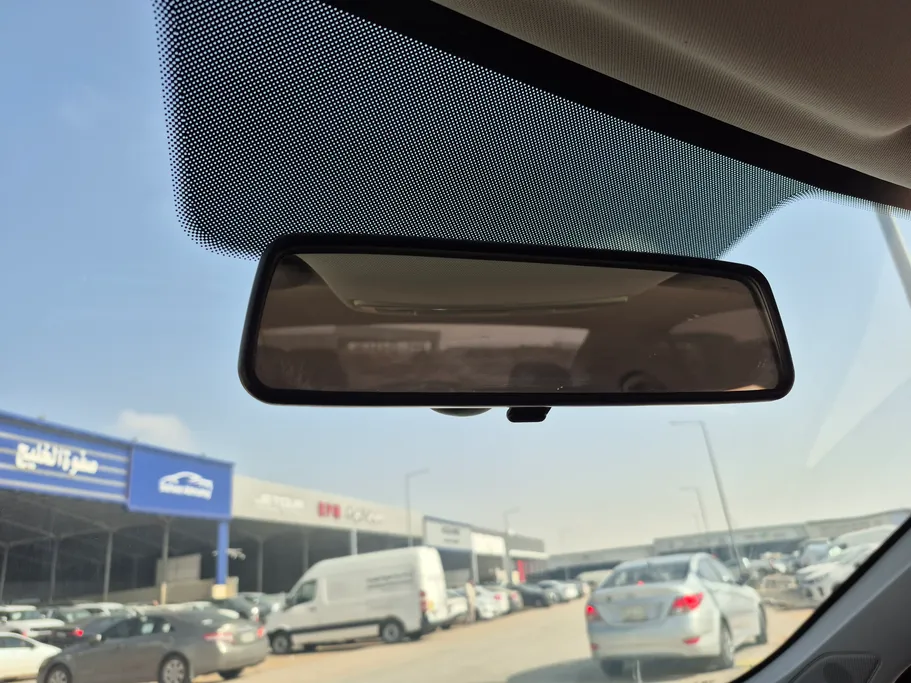 ام جي 5 STD 2023 