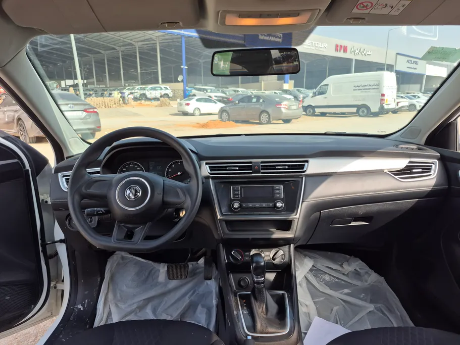 ام جي 5 STD 2023 