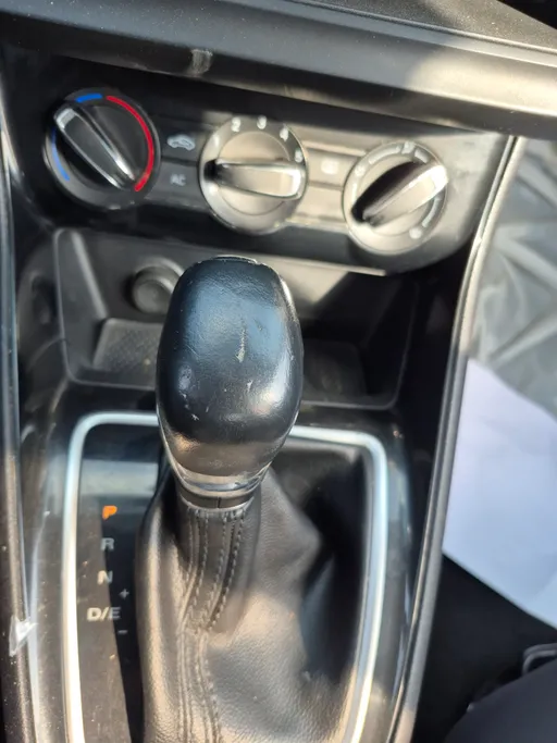 ام جي 5 STD 2023 