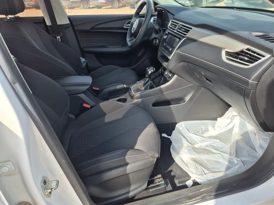 ام جي 5 STD 2023 