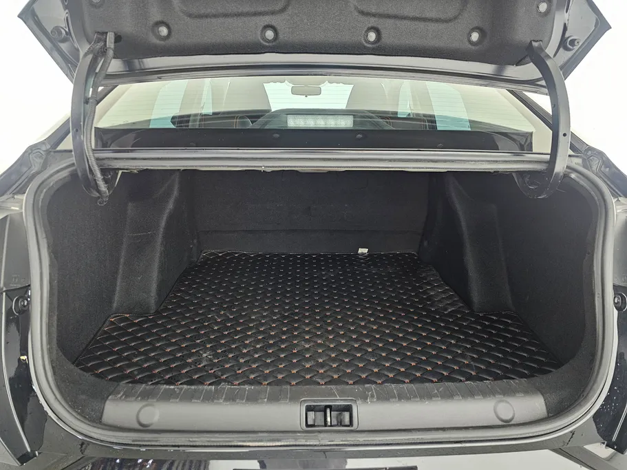 دونج فينج شاين E1 2025 