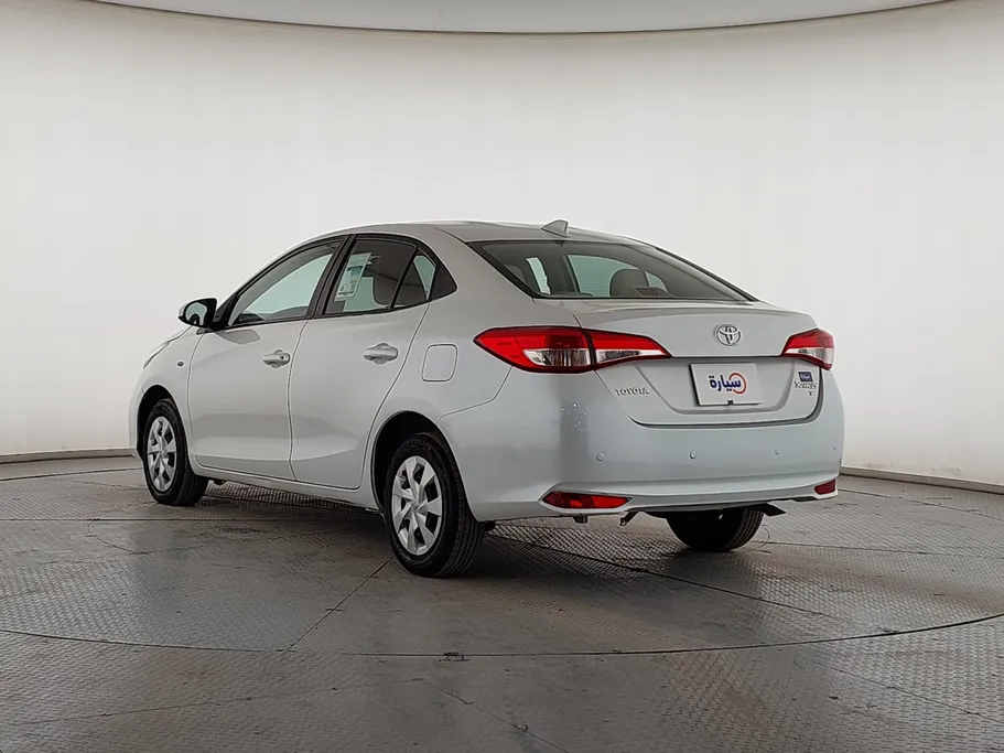 تويوتا يارس Y 2022 