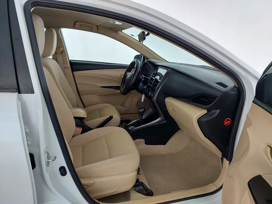 تويوتا يارس Y 2022 