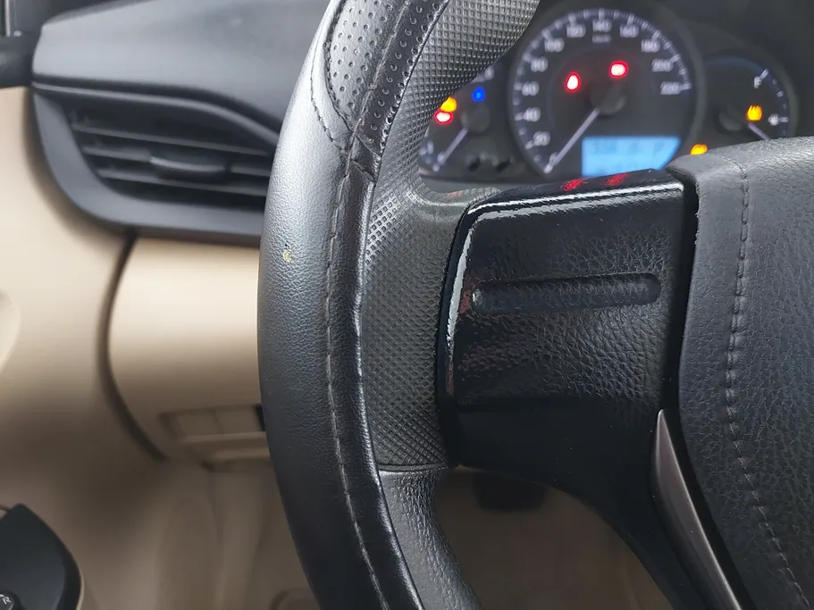 تويوتا يارس Y 2022 