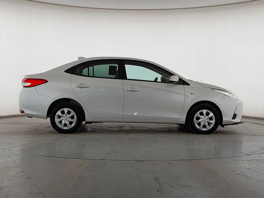 تويوتا يارس Y 2022 