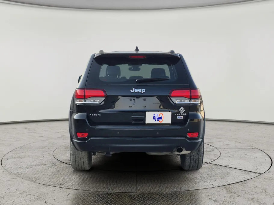 جيب جراند شيروكي لاريدو 2021 