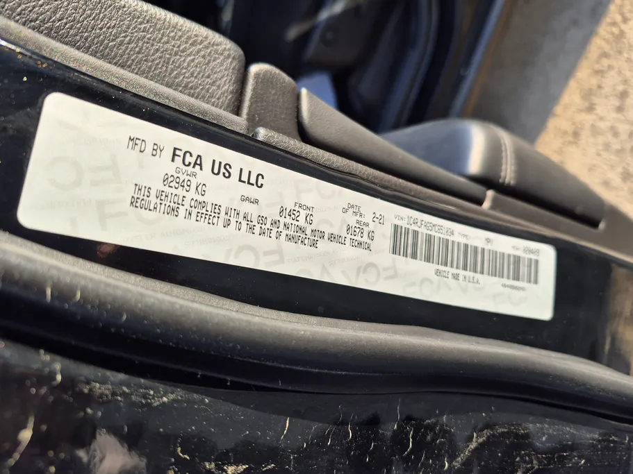 جيب جراند شيروكي لاريدو 2021 