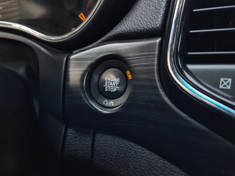 جيب جراند شيروكي لاريدو 2021 