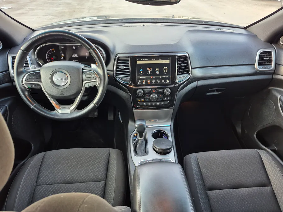 جيب جراند شيروكي لاريدو 2021 