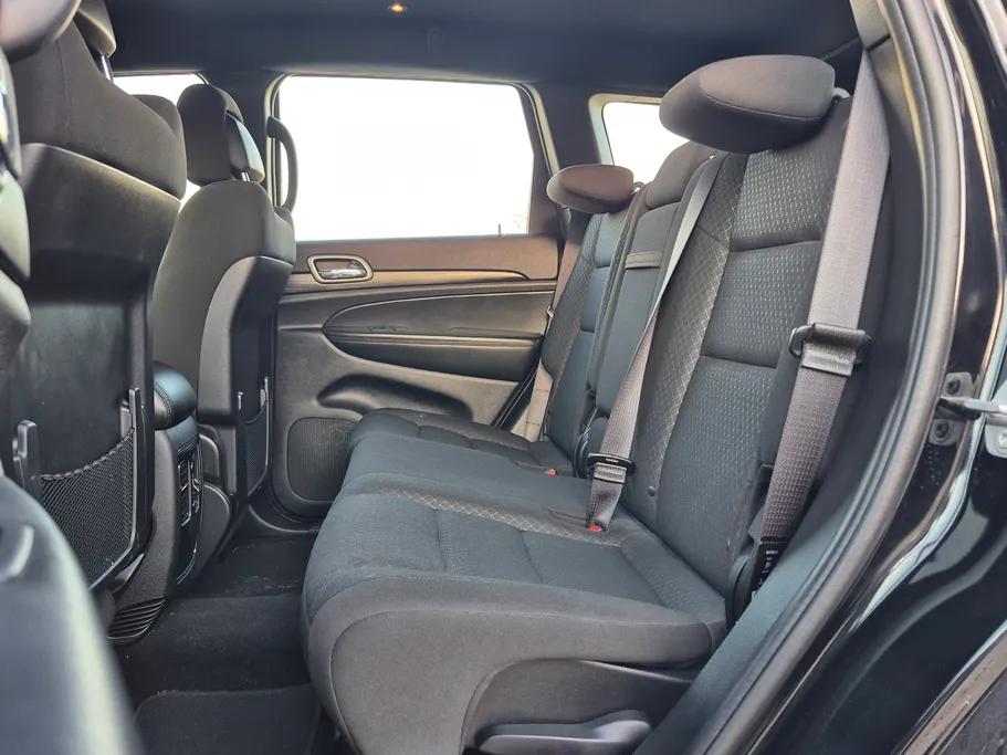 جيب جراند شيروكي لاريدو 2021 