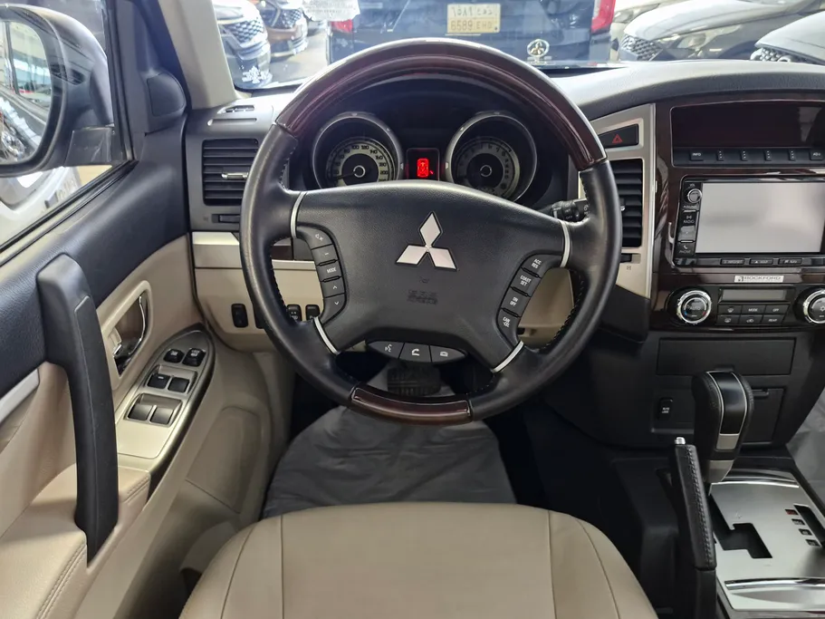 ميتسوبيشي باجيرو GLS 5Doors 2022 