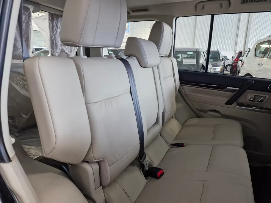 ميتسوبيشي باجيرو GLS 5Doors 2022 