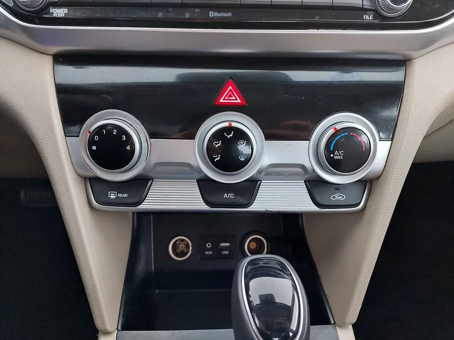 2020 Hyundai Elantra GL 