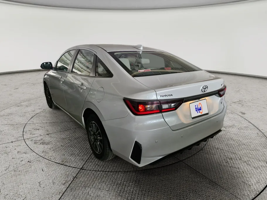 2023 Toyota Yaris  Y 