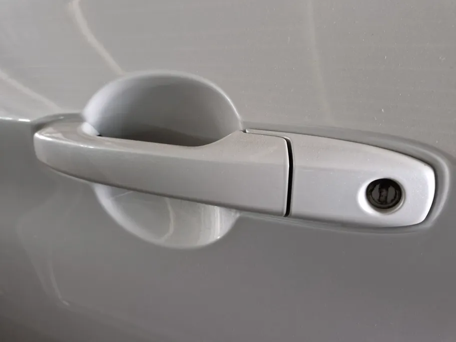 2023 Toyota Yaris  Y 