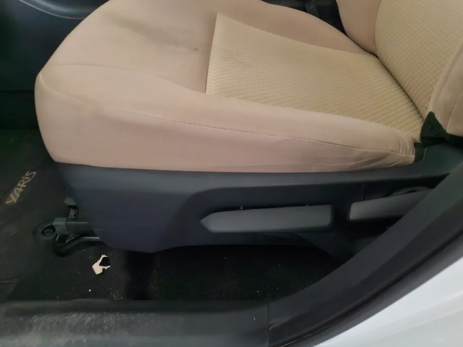 2023 Toyota Yaris  Y 