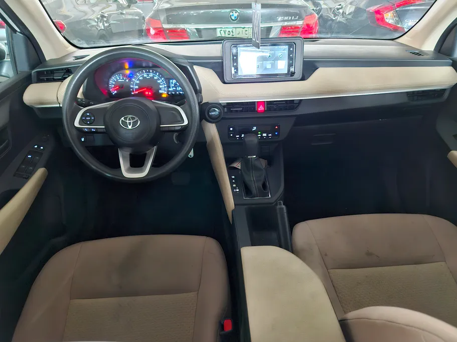 2023 Toyota Yaris  Y 