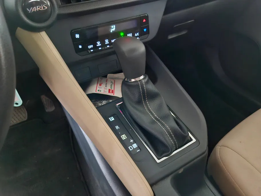 2023 Toyota Yaris  Y 