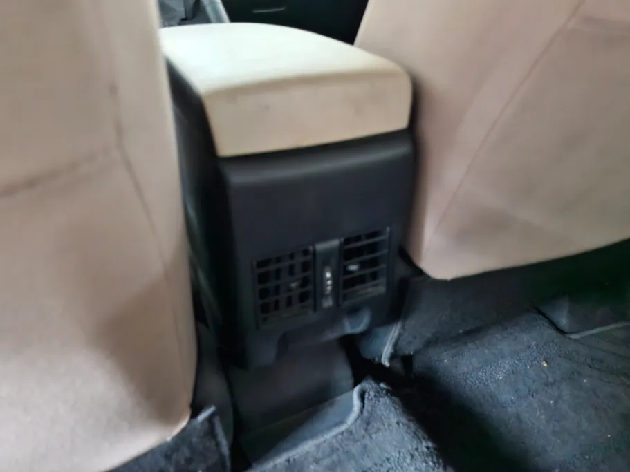 2023 Toyota Yaris  Y 