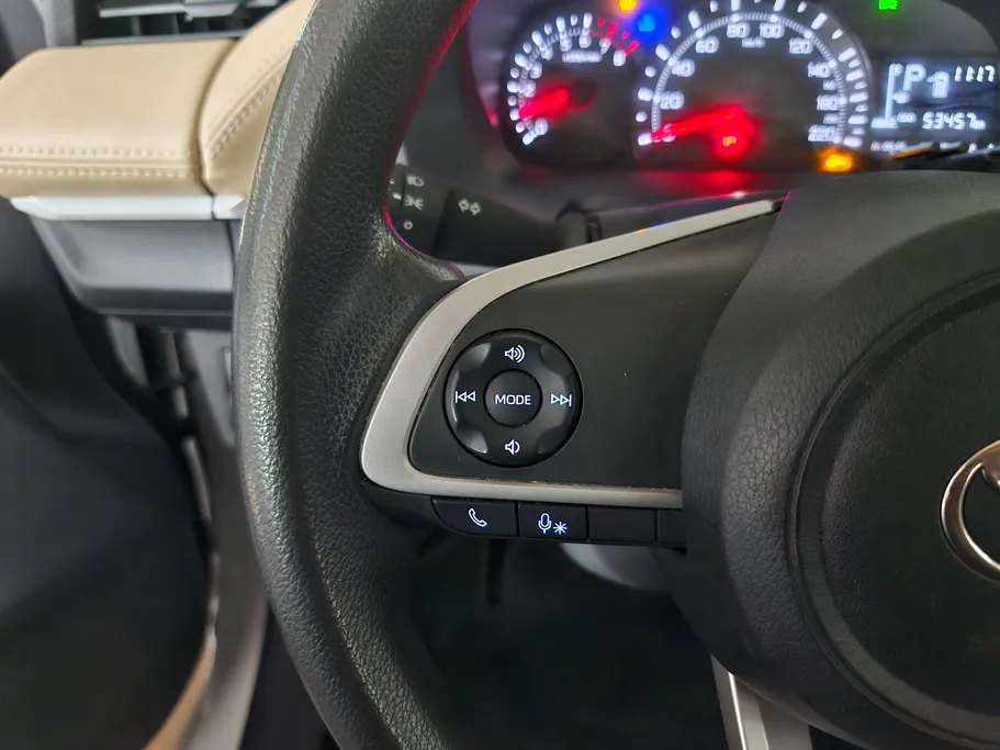 2023 Toyota Yaris  Y 