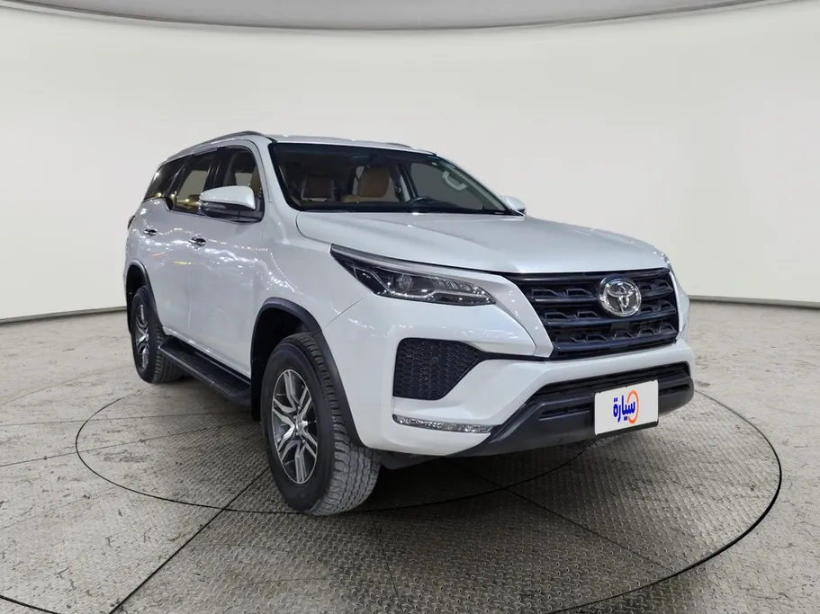 تويوتا فورتشنر GX 2023 