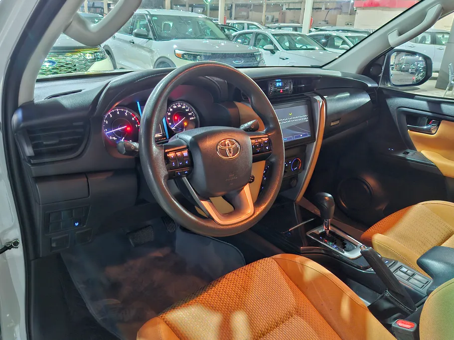 تويوتا فورتشنر GX 2023 