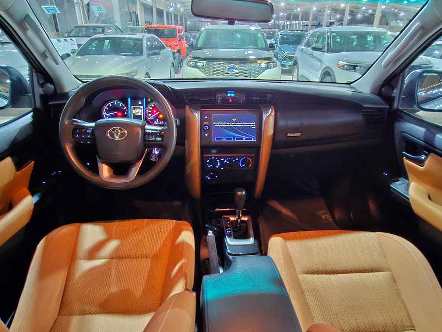 تويوتا فورتشنر GX 2023 