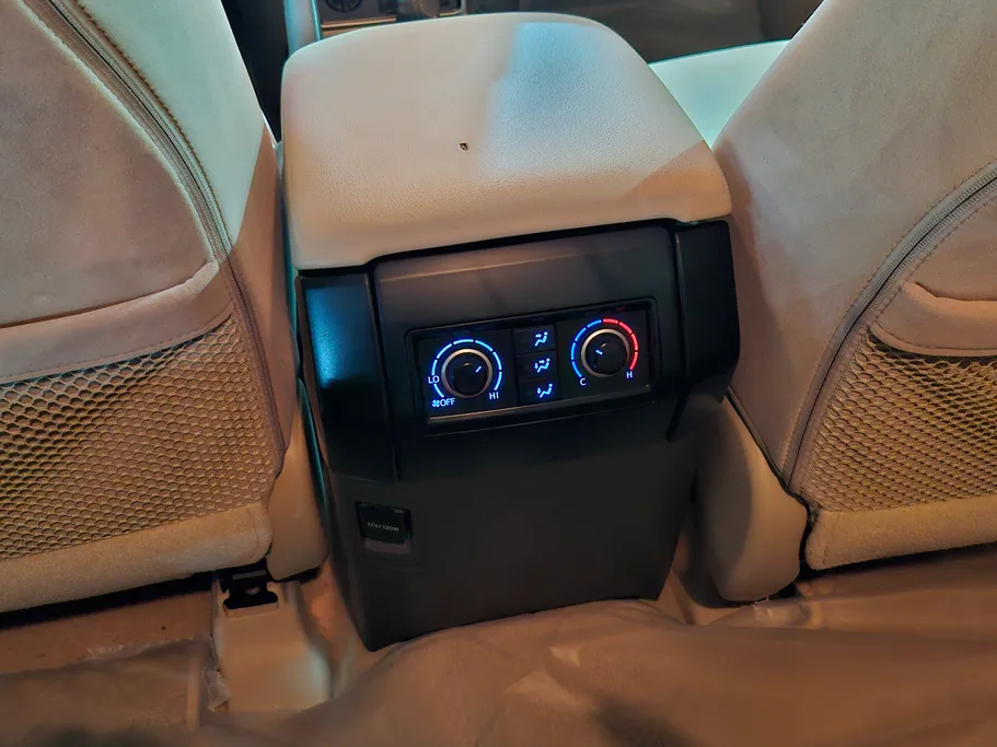 تويوتا برادو TXL 2023 