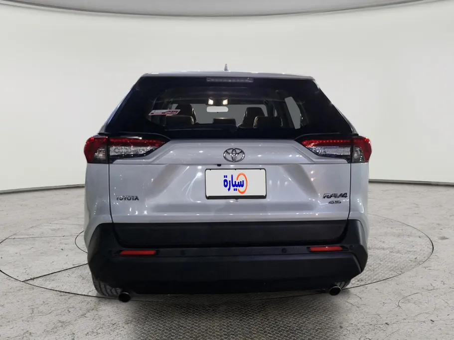 تويوتا راف فور LE 2023 