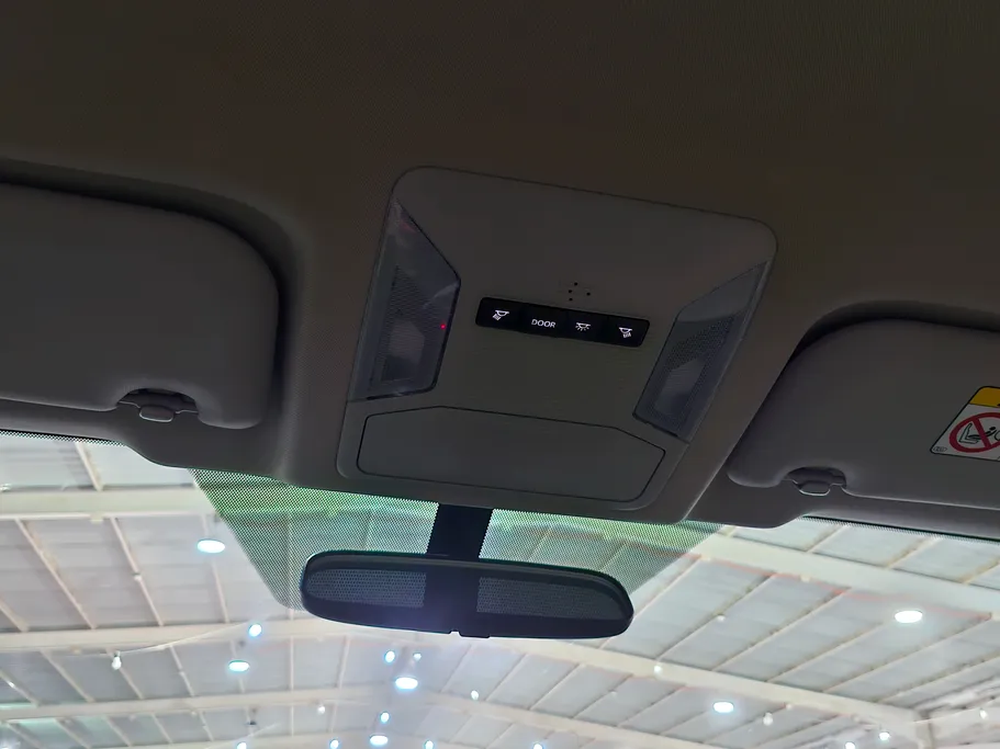 تويوتا راف فور LE 2023 