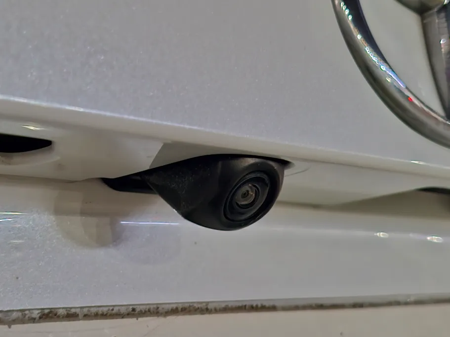 تويوتا راف فور LE 2023 