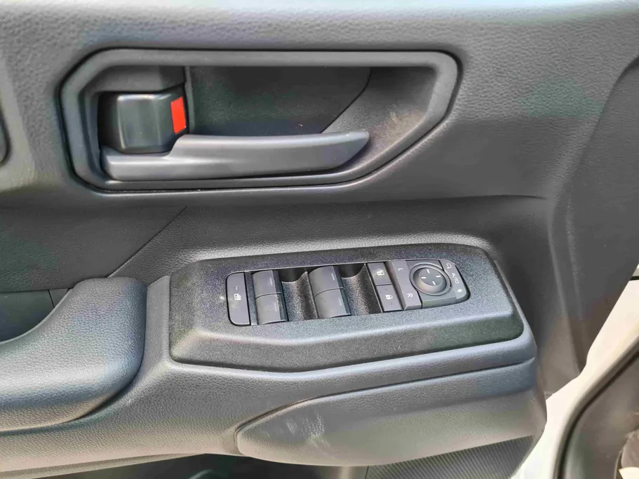 تويوتا برادو TXL1 2026 