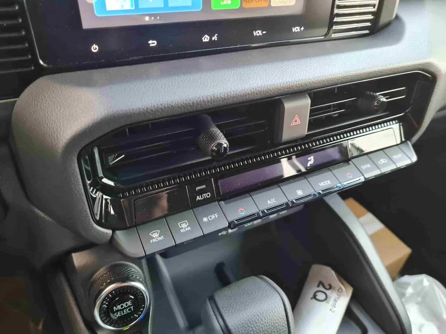 تويوتا برادو TXL1 2026 