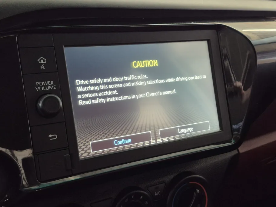 2022 Toyota Hilux GLX 