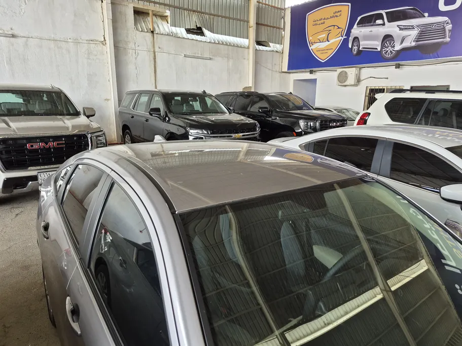 2023 Toyota Yaris  Y FLT 