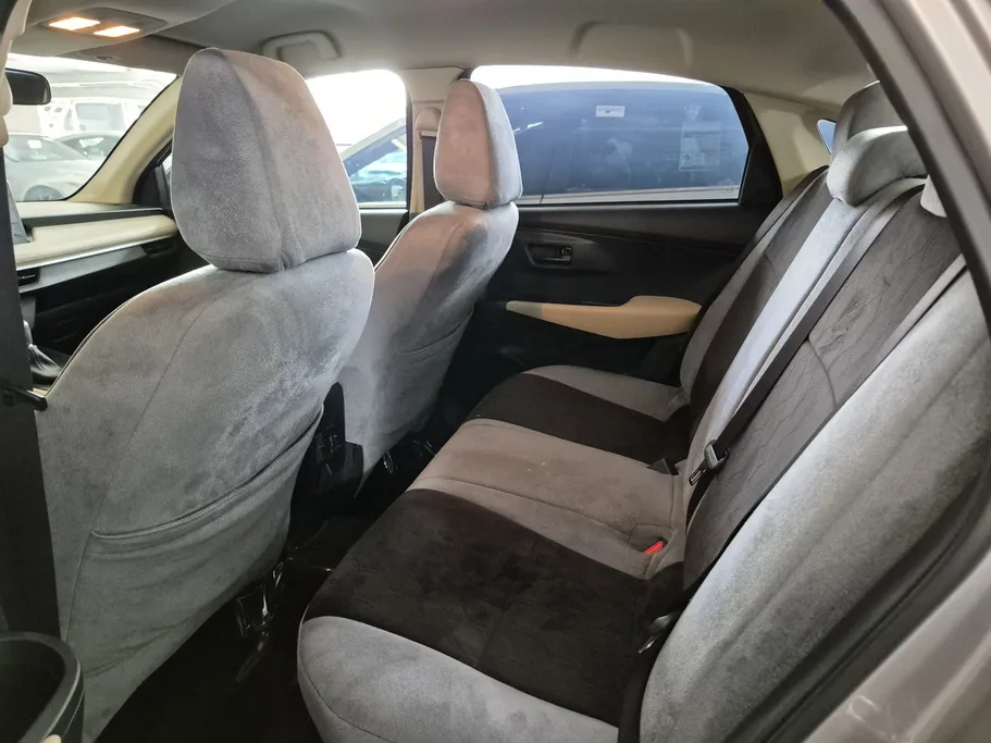 2023 Toyota Yaris  Y FLT 