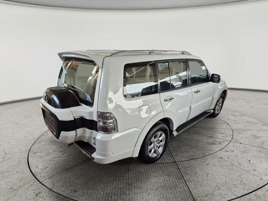 2020 Mitsubishi Pajero GLS 5Doors 