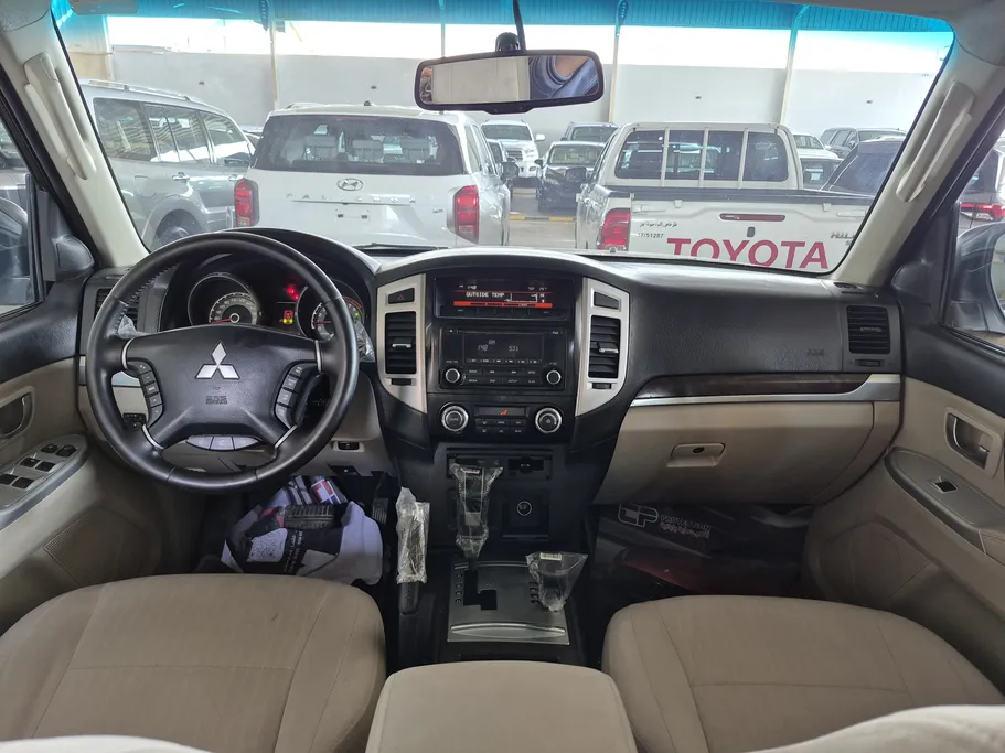 2020 Mitsubishi Pajero GLS 5Doors 