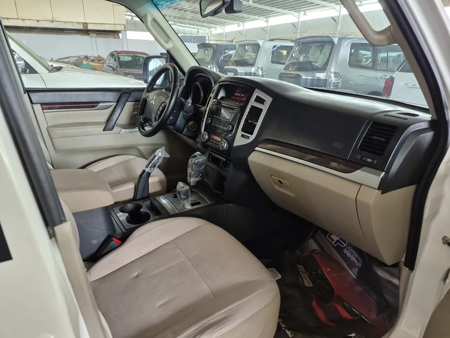 2020 Mitsubishi Pajero GLS 5Doors 