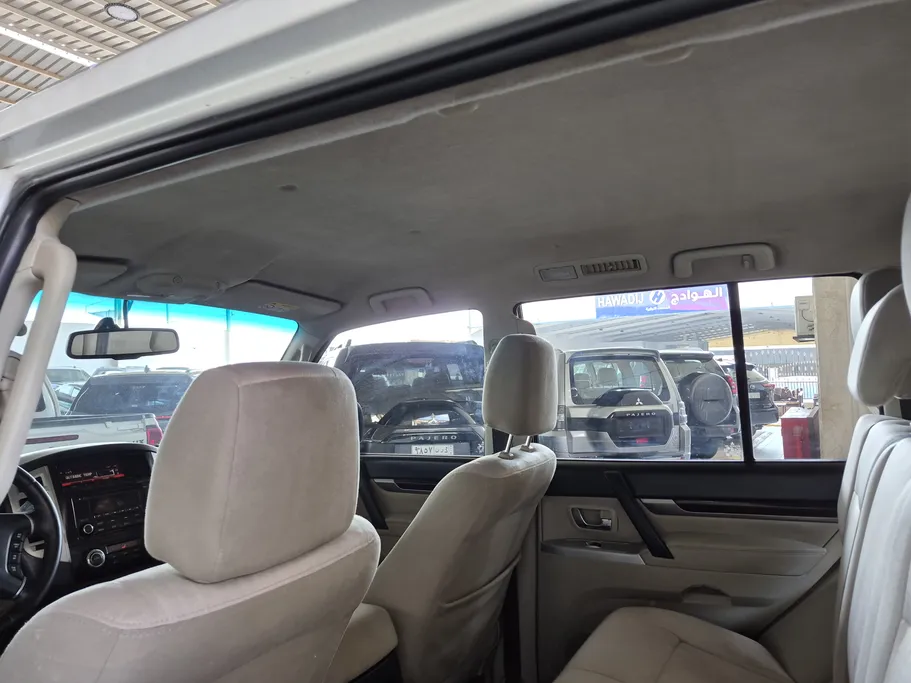 2020 Mitsubishi Pajero GLS 5Doors 