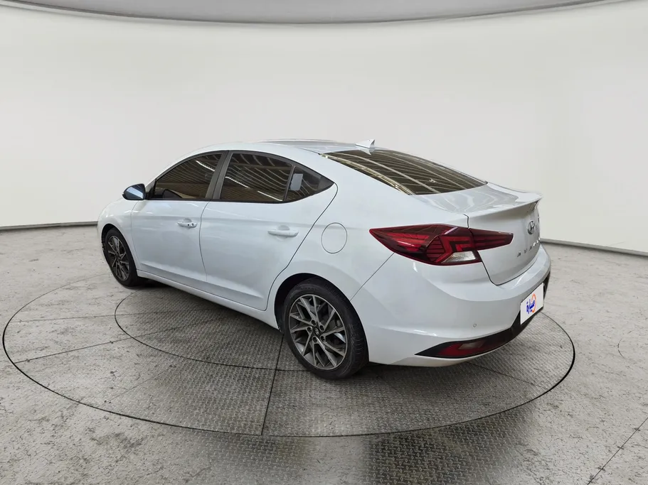 هيونداي أفانتي  2020 