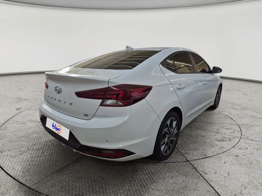 هيونداي أفانتي  2020 