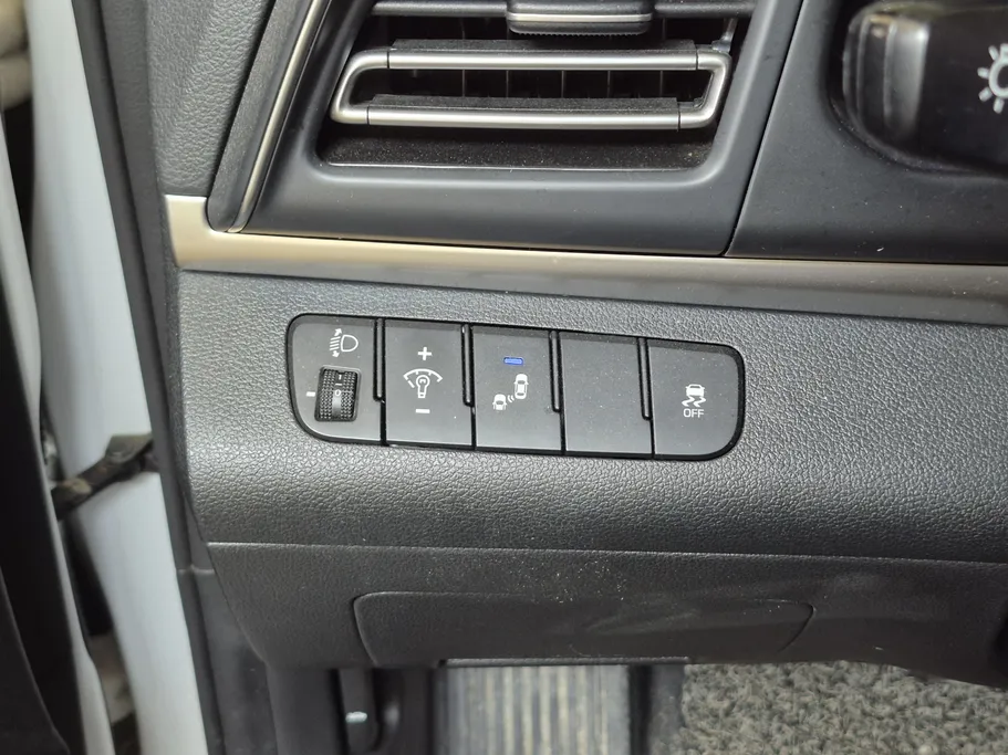 هيونداي أفانتي  2020 