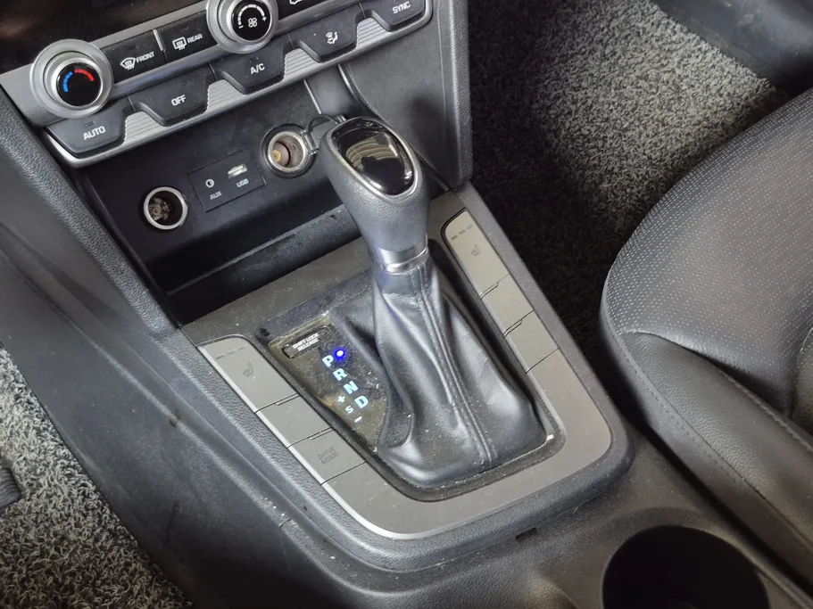 هيونداي أفانتي  2020 