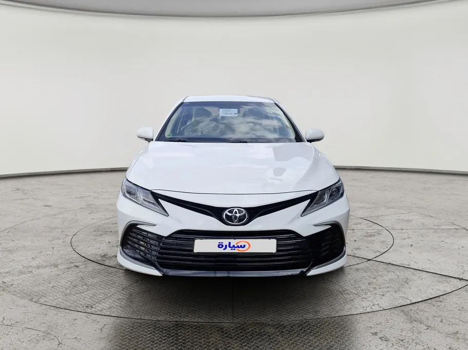 تويوتا كامري LE 2022 