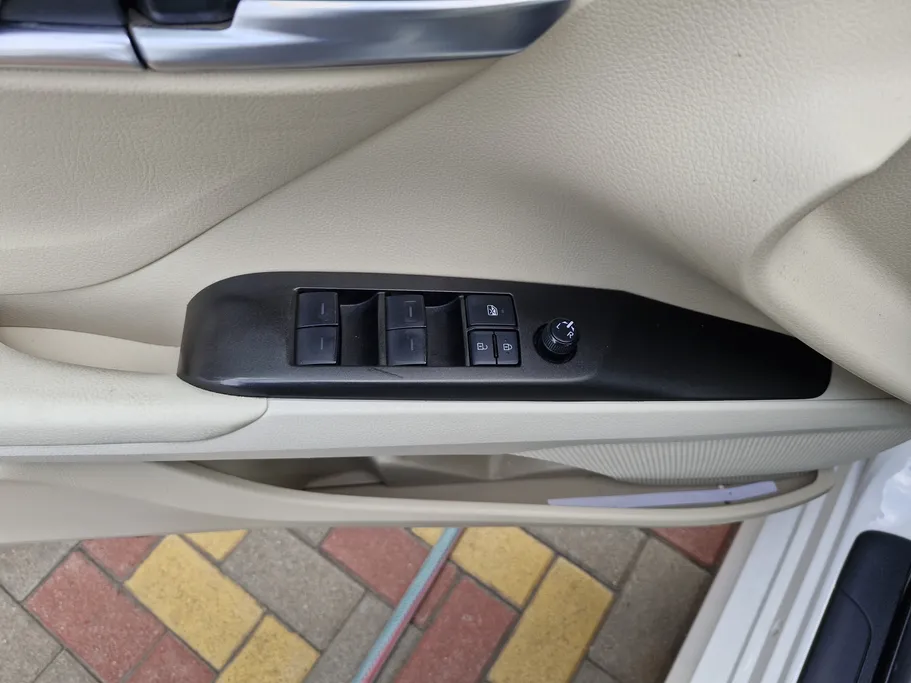 2022 Toyota Camry  LE 