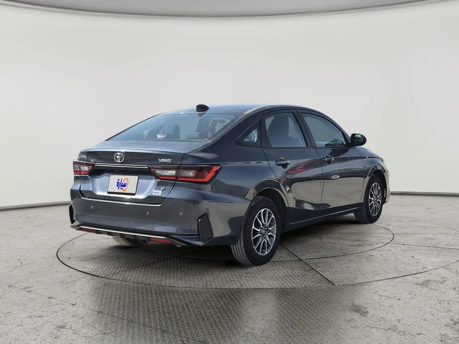 2024 Toyota Yaris  Y 