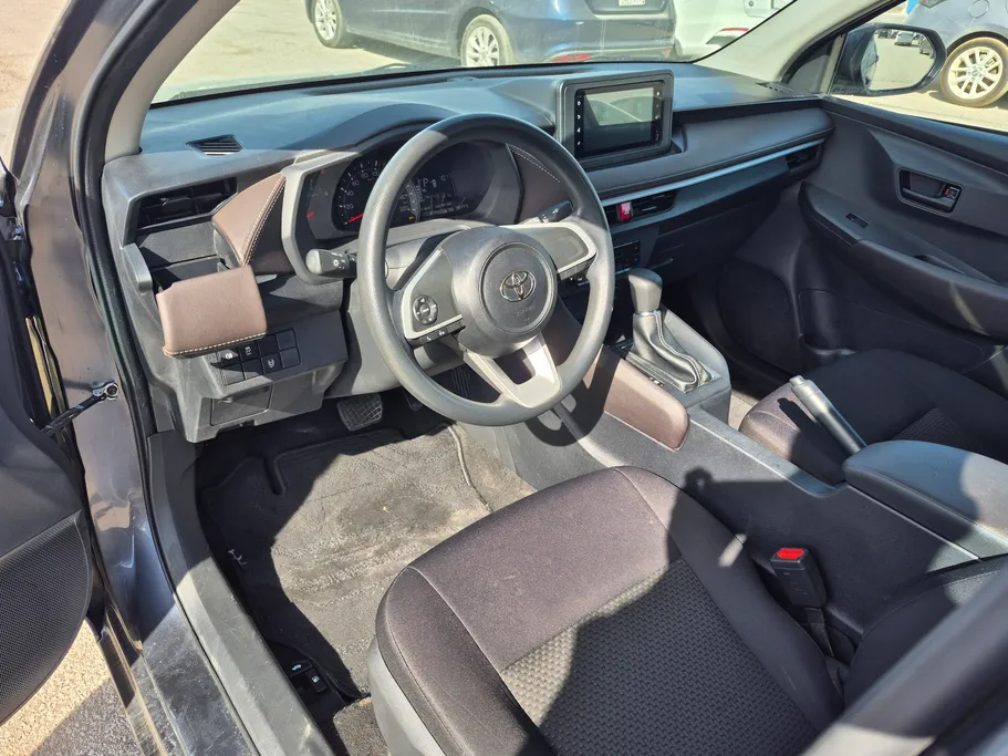 2024 Toyota Yaris  Y 