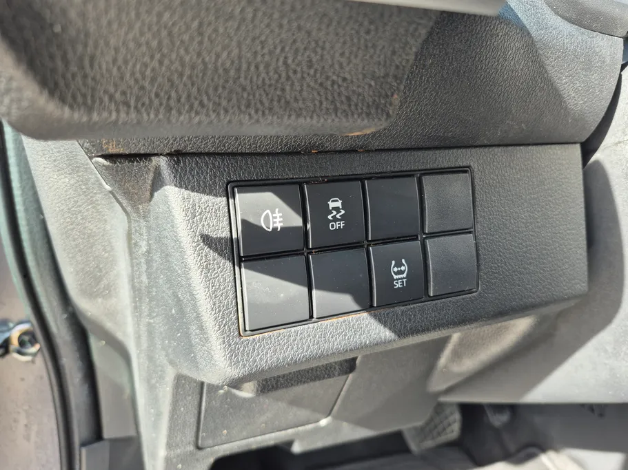 2024 Toyota Yaris  Y 