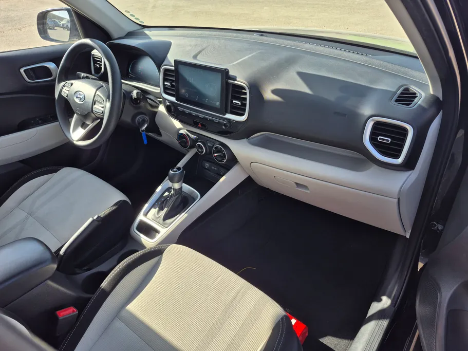 2024 Hyundai Venue Smart 